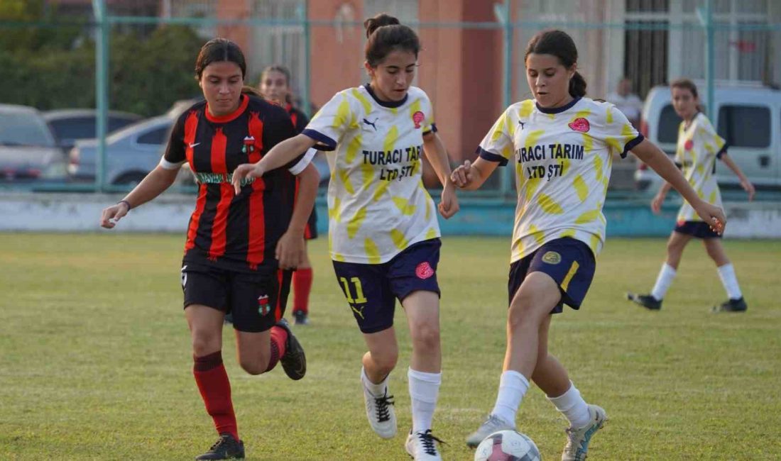 TARSUS BELEDİYESİNCE 'DÜNYA KIZ ÇOCUKLARI GÜNÜ' KAPSAMINDA FUTBOL MAÇI DÜZENLENEREK
