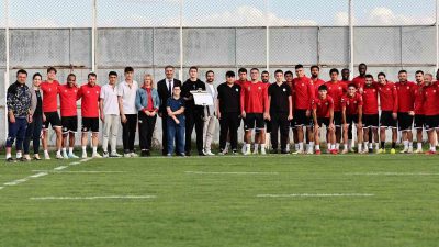 ÖZEL SİVAS TEKNOKENT KOLEJİ İDARECİ VE ÖĞRENCİLERİ, SÜPERLİG EKİPLERİNDEN SİVASSPOR’U