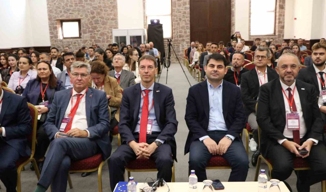 İZMİR'DE, İZMİR KALKINMA AJANSI (İZKA) İLE , ENERJİ SANAYİCİLERİ VE