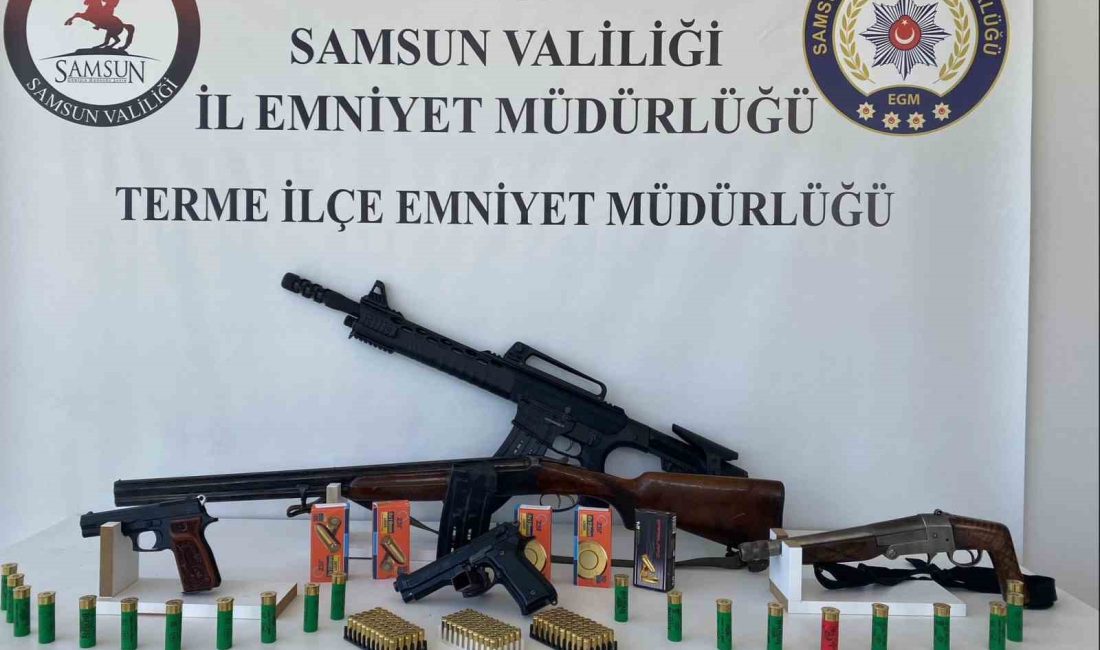 SAMSUN'UN TERME İLÇESİNDE POLİS TARAFINDAN DÜZENLENEN HUZUR OPERASYONUNDA SİLAH ELE