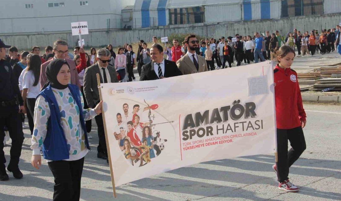 SAMSUN'UN VEZİRKÖPRÜ İLÇESİNDE AMATÖR SPOR HAFTASI KUTLAMALARI COŞKUYLA YAPILDI.
