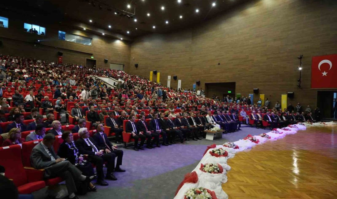 TÜRKİYE YÜZYILINDA I. ULUSLARARASI TÜRK DİASPORASI SEMPOZYUMU BAŞLADI
