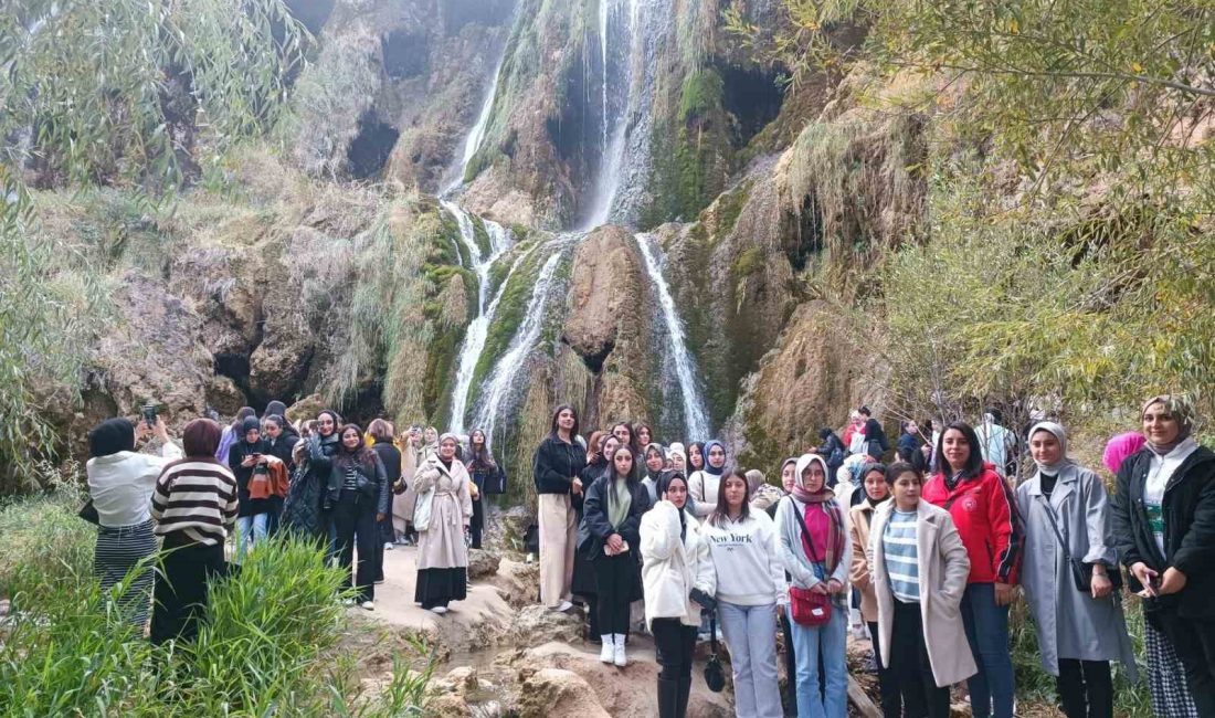ÜNİVERSİTEYİ BU SENE KAZANANLAR ERZİNCAN’I GEZDİ