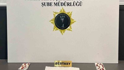 İLKADIM’DA DÜZENLENEN OPERASYONDA, C.K.’NİN(29) İKAMETİNDE YAPILAN ARAMADA 163 ADET ECSTASY