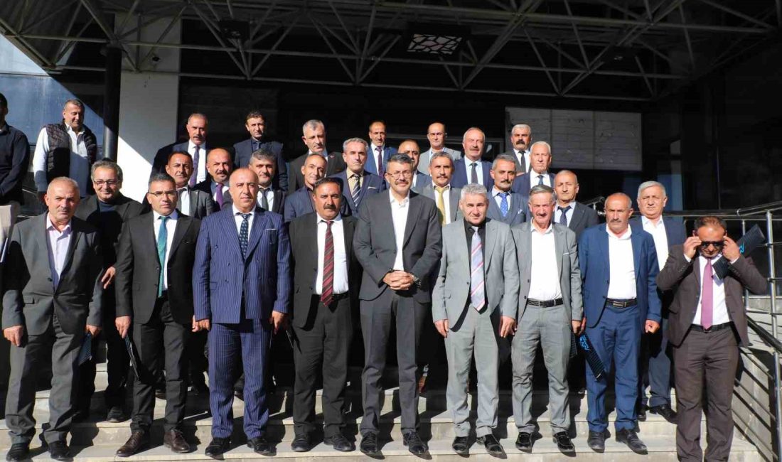 HAKKARİ VALİSİ ALİ ÇELİK, 19 EKİM MUHTARLAR GÜNÜ DOLAYISIYLA 3,5