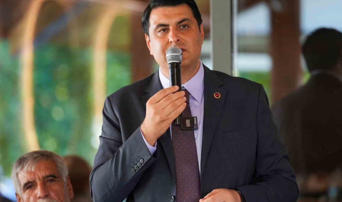 YILMAZ MUHTARLARLA BİR ARAYA GELDİ