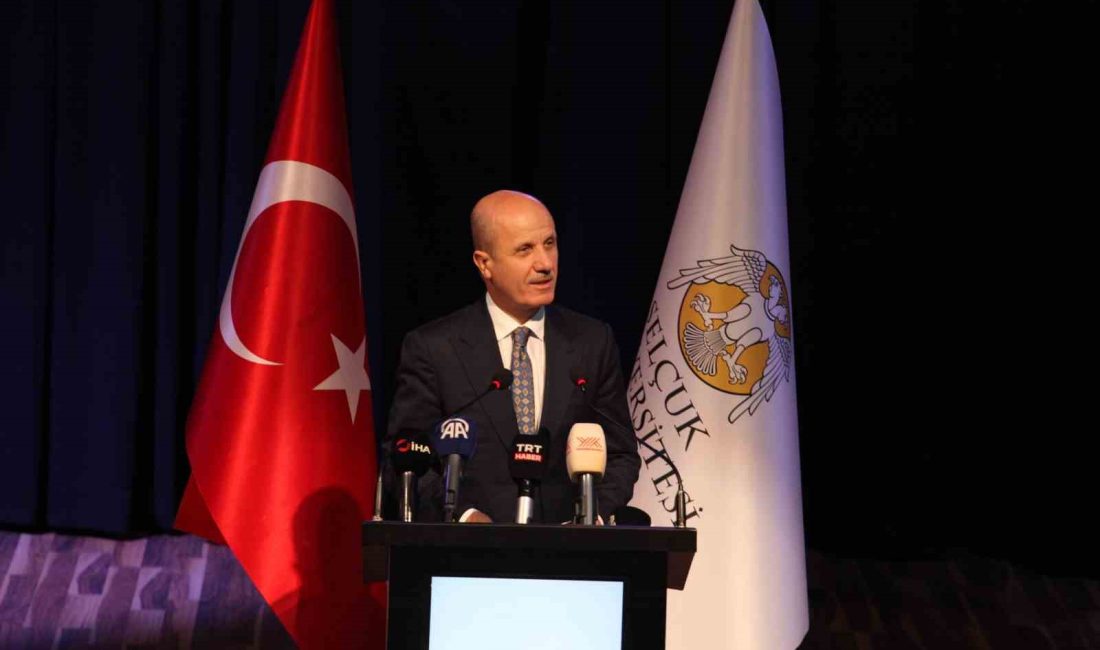 YÖK BAŞKANI EROL ÖZVAR, SELÇUK ÜNİVERSİTESİNİN AKADEMİK YIL AÇILIŞINDA KONUŞTU