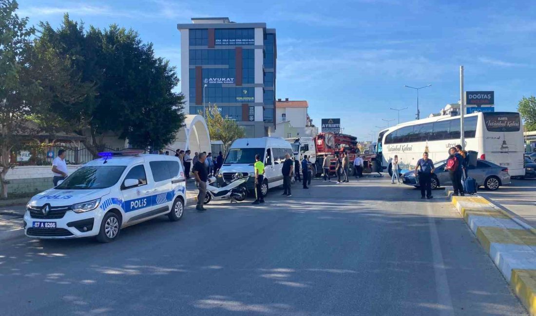 ANTALYA’NIN SERİK İLÇESİNDE  YOLCU OTOBÜSÜ, MİNİBÜS VE VİNCİN KARIŞTIĞI