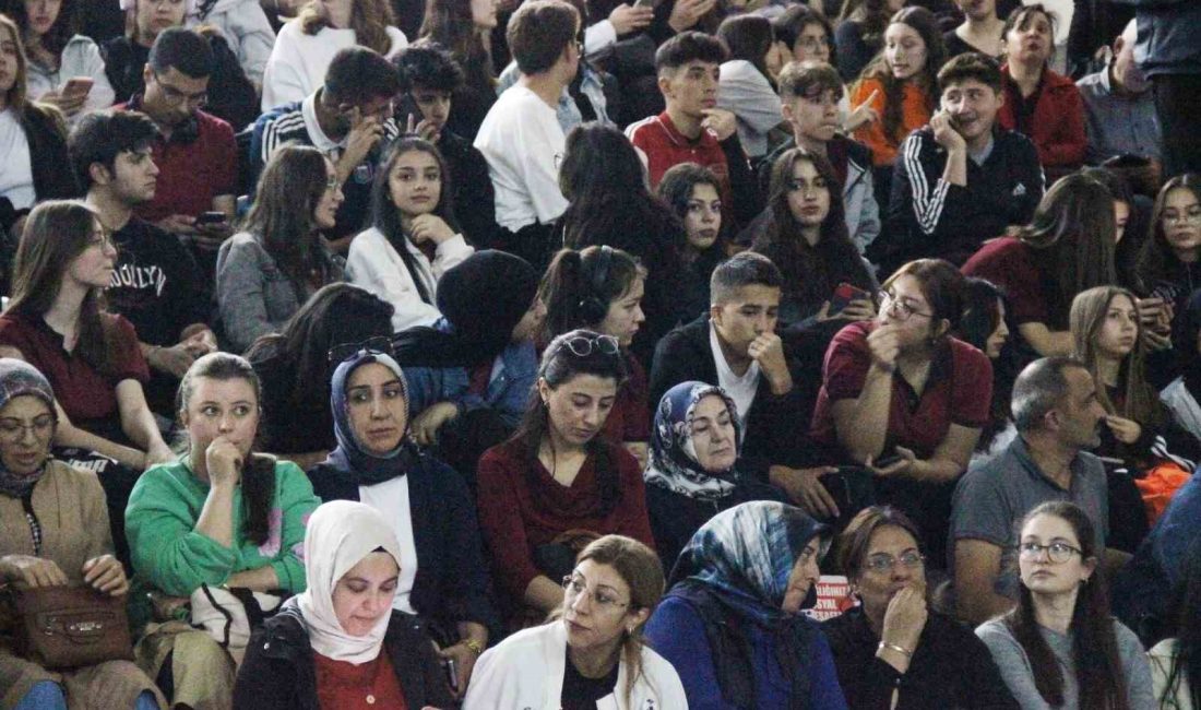 YOZGAT’TA BİN 500 KİŞİYE “EN İYİ NARKOTİK POLİSİ ANNE” KONULU