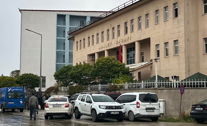 HAKKARİ’NİN YÜKSEKOVA İLÇESİNDE İLÇE NÜFUS MÜDÜRLÜĞÜNDE EVRAKTA SAHTECİLİK YAPILDIĞI GEREKÇESİYLE