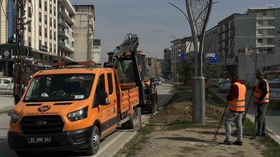 HAKKARİ’NİN YÜKSEKOVA İLÇESİNDE İPEKYOLU CADDESİ’NDE KARAYOLLARI 117. ŞUBE ŞEFLİĞİ EKİPLERİ