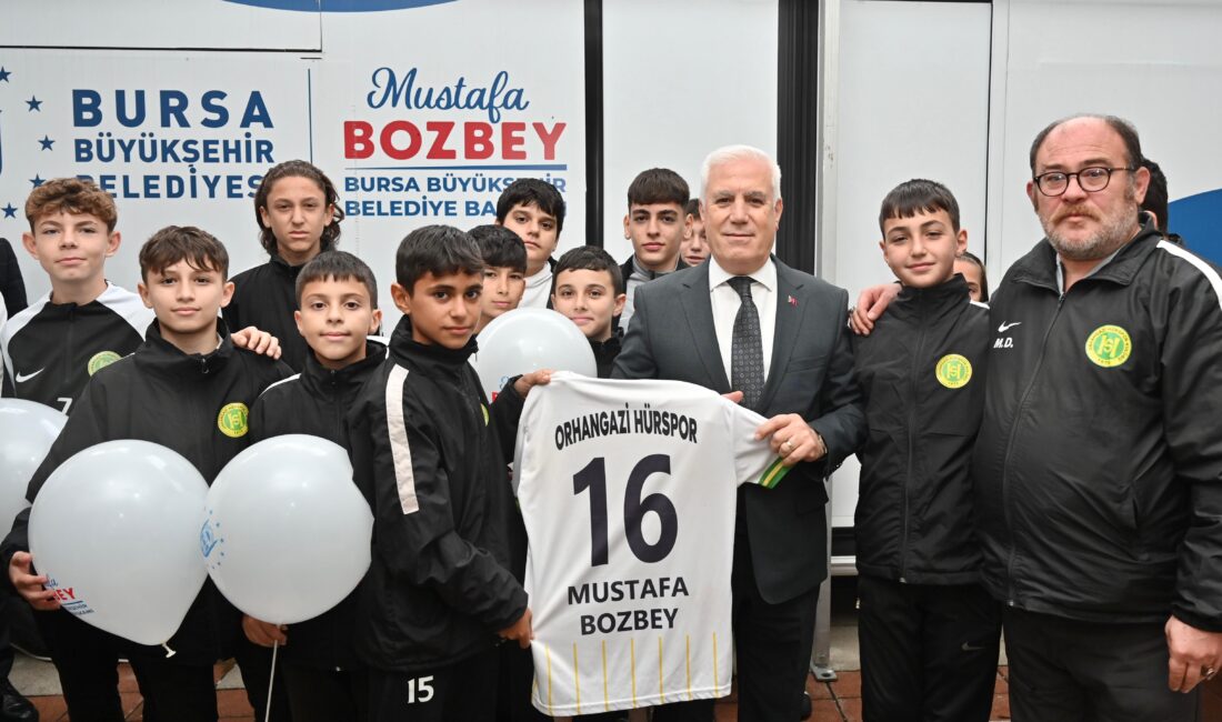 Bursa Büyükşehir Belediye Başkanı Mustafa Bozbey, kentin ve Orhangazi’nin havasını,