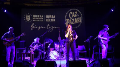 ‘Caz Pazarı’ Rüzgarı, Birsen Tezer’le Esti Bursa Büyükşehir Belediyesi tarafından düzenlenen ‘Can Pazarı’ konserlerinin son konuğu,