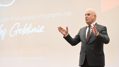 Bursa Büyükşehir Belediye Başkanı Mustafa Bozbey, Mudanya Üniversitesi’nde eğitim gören