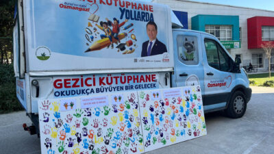 Osmangazi Belediyesi’nin merkeze uzak mahallerdeki çocukları kitap ile buluşturmak ve