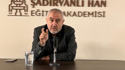 Osmangazi Belediyesi, düzenlediği Akademik Okuma ve Yazma Seminerleri ile lisans