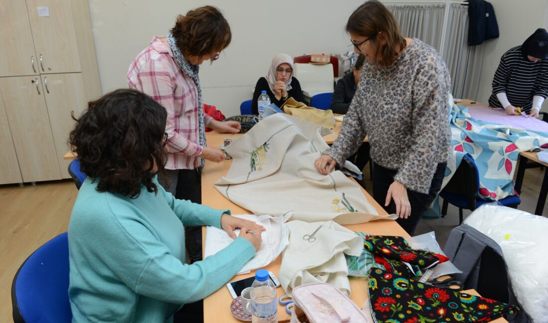 Nilüfer Belediyesi bünyesinde çalışmalar yapan Nilüfer Sürekli Eğitim Merkezi’nin kadınlara