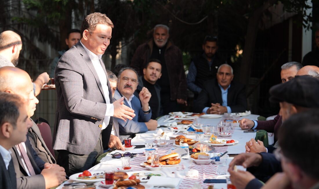 Osmangazi Belediye Başkanı Erkan Aydın, Panayır Mahallesi sakinleri ile bir