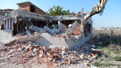 Osmangazi Belediyesi, kaçak yapılaşmaya karşı başlattığı etkin mücadeleyi kararlılıkla sürdürüyor.