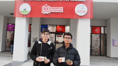 Osmangazi Belediyesi Hasan Âli Yücel Dünya Klasikleri Kütüphanesi’ne ders çalışmaya