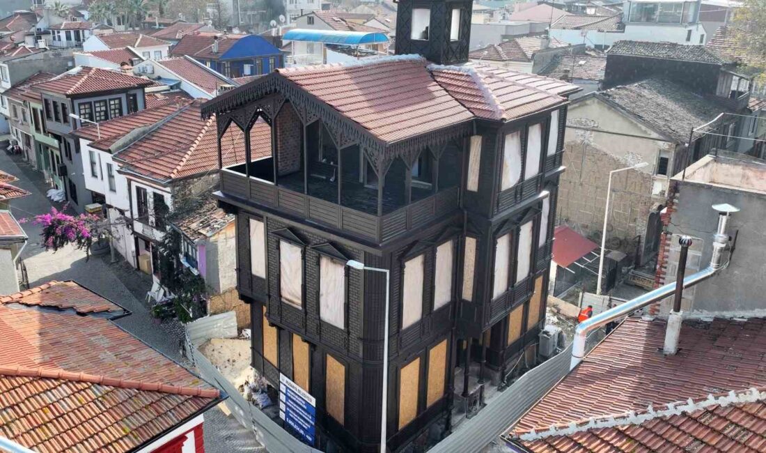 Mudanya Belediyesi, Girit Sokağı’nın simge yapılarından tarihi konağı “Cumhuriyet Müzesi”ne