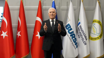 Bursa Büyükşehir Belediye Başkanı Mustafa Bozbey, BURSKOOP aracılığıyla mesleki ve