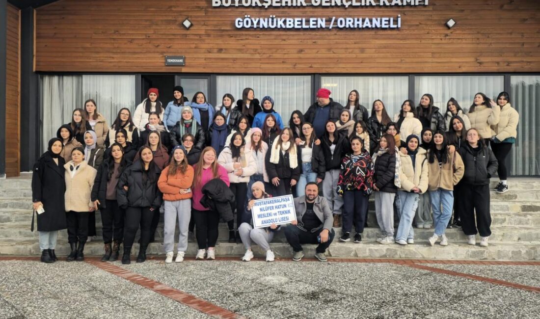 Bursa Büyükşehir Belediyesi tarafından Orhaneli Göynükbelen Gençlik Kampı’nda düzenlenen başarı