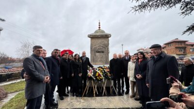 Bulgaristan'da, 1984 yılındaki asimilasyon girişimi sırasında çıkan olaylarda annesinin kucağında