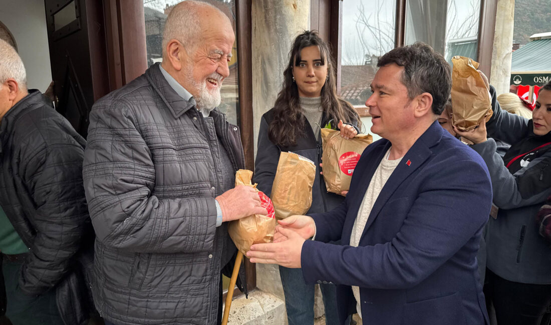 Osmangazi Belediye Başkanı Erkan Aydın, Alaaddin ve Yahşibey mahallelerini ziyaret