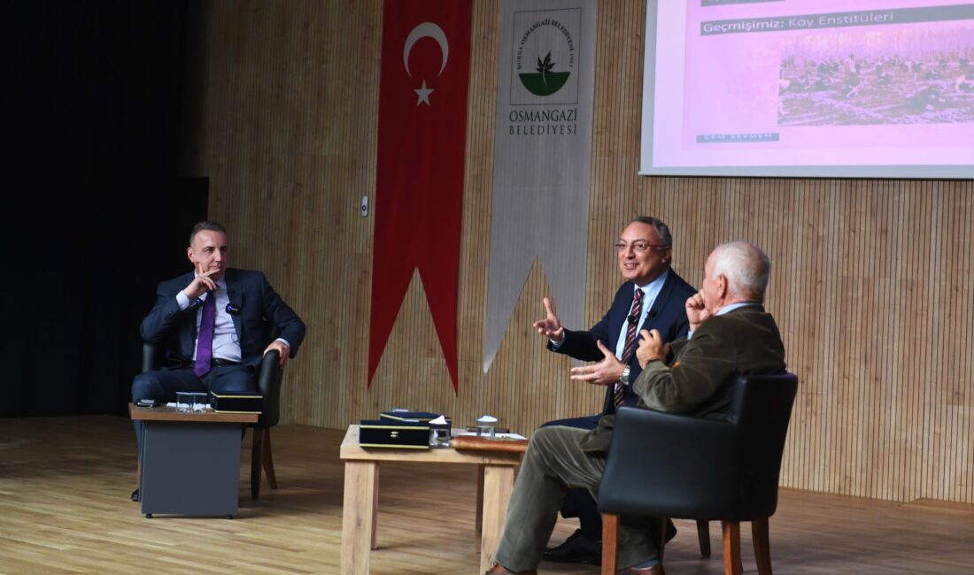 Osmangazi Belediyesi’nin düzenlediği söyleşide “Yerli Mallarının Neden Satıldığı” usta gazeteci