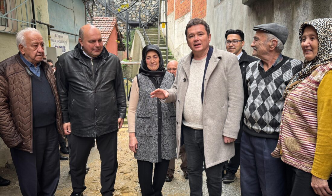 Osmangazi Belediye Başkanı Erkan Aydın, seçim döneminde bir vatandaşa daha