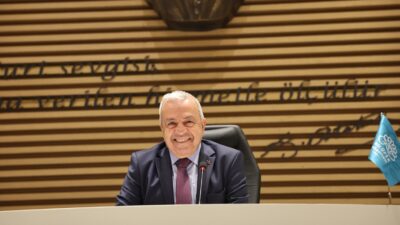 Nilüfer Belediye Başkanı Şadi Özdemir, 2024 yılının son Muhtarlar Toplantısı'nda,