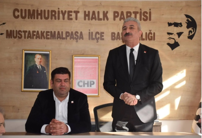 Cumhuriyet Halk Partisi (CHP) Bursa İl Başkanı Nihat Yeşiltaş, Mustafakemalpaşa'da
