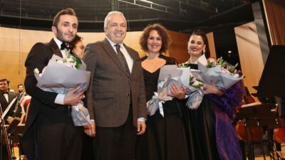 Nilüfer Oda Orkestrası ve Nilüfer Çoksesli Korosu düzenlediği Yeni Yıl