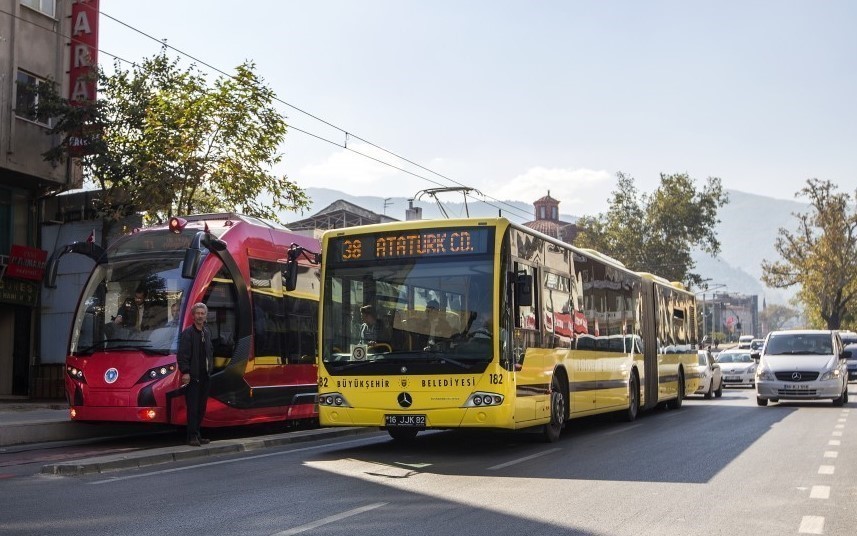 BURULAŞ, yaptığı açıklamayla artık bursakart dolum cihazlarından en az 20