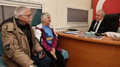 Nilüfer Belediye Başkanı Şadi Özdemir’in mahallelere giderek vatandaşların talep ve