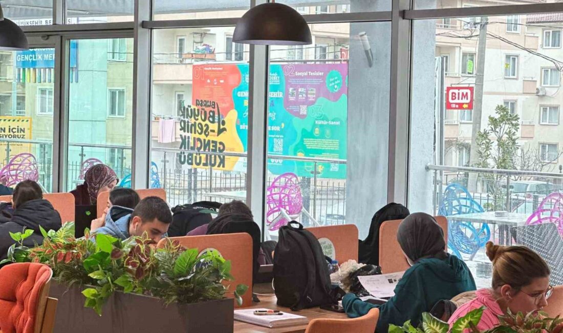 Gençlik Merkezlerinde Sınav Mesaisi Bursa Büyükşehir Belediyesi Görükle Gençlik Merkezi ve Gemlik Gençlik Merkezi,