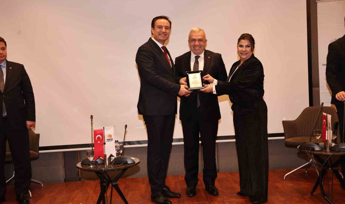 Nilüfer Belediye Başkanı Şadi Özdemir, kentsel dönüşümün sorunsuz, kentin ve