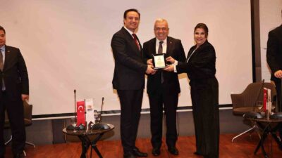 Nilüfer Belediye Başkanı Şadi Özdemir, kentsel dönüşümün sorunsuz, kentin ve