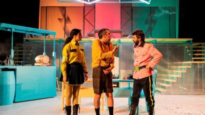 Nilüfer Kent Tiyatrosu, sezonun yeni oyunu ‘Şvayk’ ile İstanbul turnesine