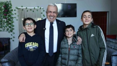 Nilüfer Belediye Başkanı Şadi Özdemir’in mahalleliler ile bir araya gelip,