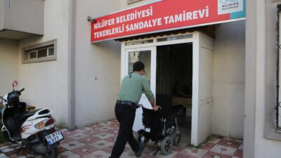 Nilüfer Belediyesi’ne bağlı Tekerlekli Sandalye Tamirevi, engelli bireylerin hayatını kolaylaştırıyor.