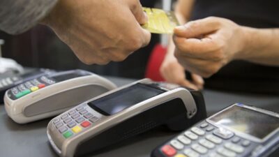 Bursa Tüketici Derneği Başkanı Sıtkı Yılmaz, bankaların yıllık aidat adı