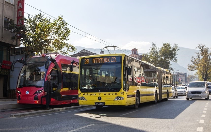 Bursa’da Burulaş tarafından şehir içi toplu taşıma ücretlerine yüzde 30