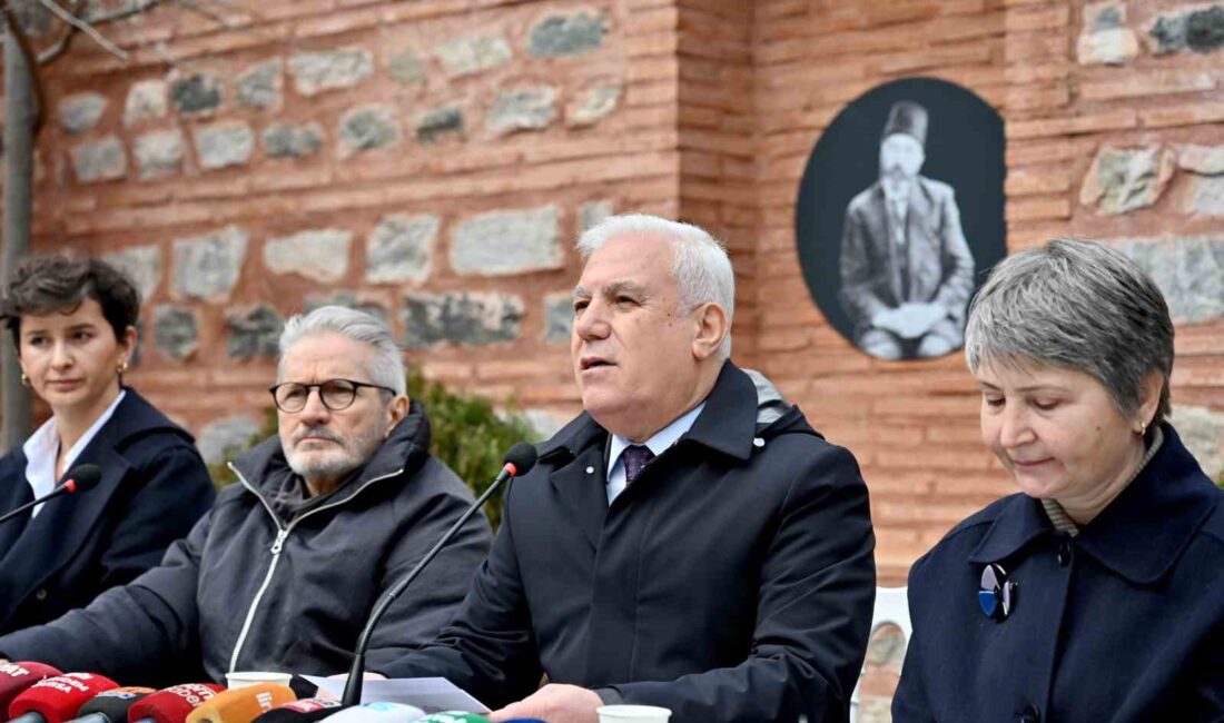 Bursa Büyükşehir Belediyesi tarafından sanatçıların özgün üretimlerini desteklemek ve sanatçılarla