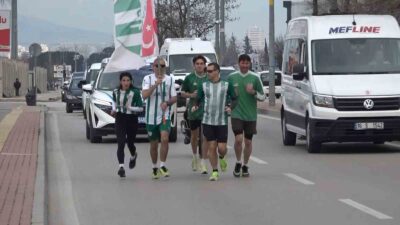 Bursa’da 5 Bursaspor taraftarı 14 Şubat Sevgililer Günü’nde ’Sevgiliye Koşuyoruz’