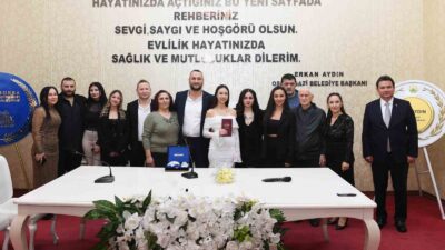 Osmangazi Belediye Başkanı Erkan Aydın, 14 Şubat Sevgililer Günü’nde nikah
