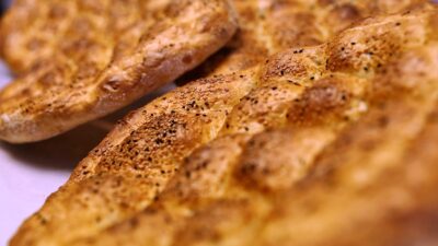 Bursa Büyükşehir Belediye Başkanı Mustafa Bozbey, yardımlaşma ve dayanışmanın ön