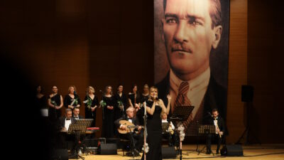 Bursa Büyükşehir Belediyesi Orkestra Şube Müdürlüğü tarafından 8 Mart Dünya