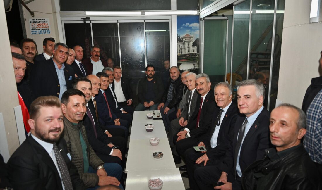 Bursa Büyükşehir Belediyesi tarafından Gürsu ilçesinde düzenlenen iftar programında konuşan